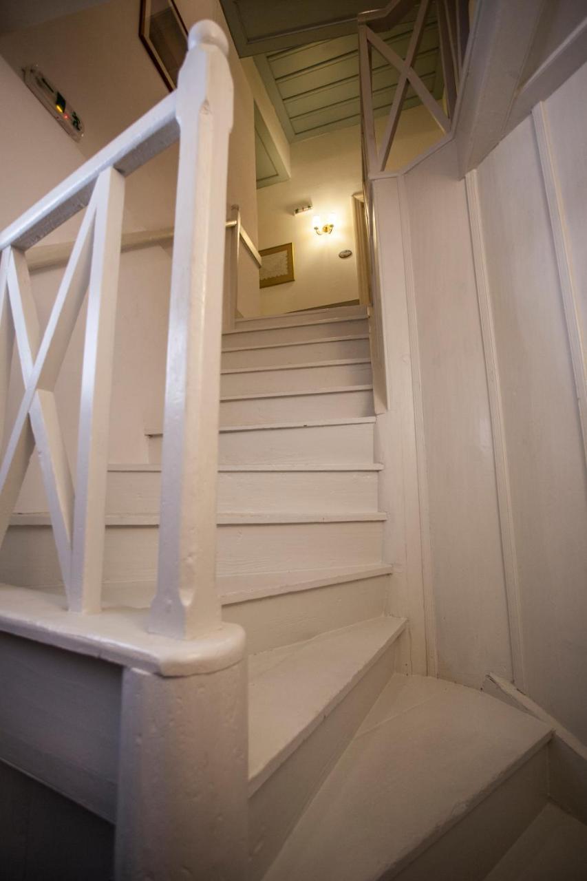 Nostos Guesthouse Kythira Town Bagian luar foto